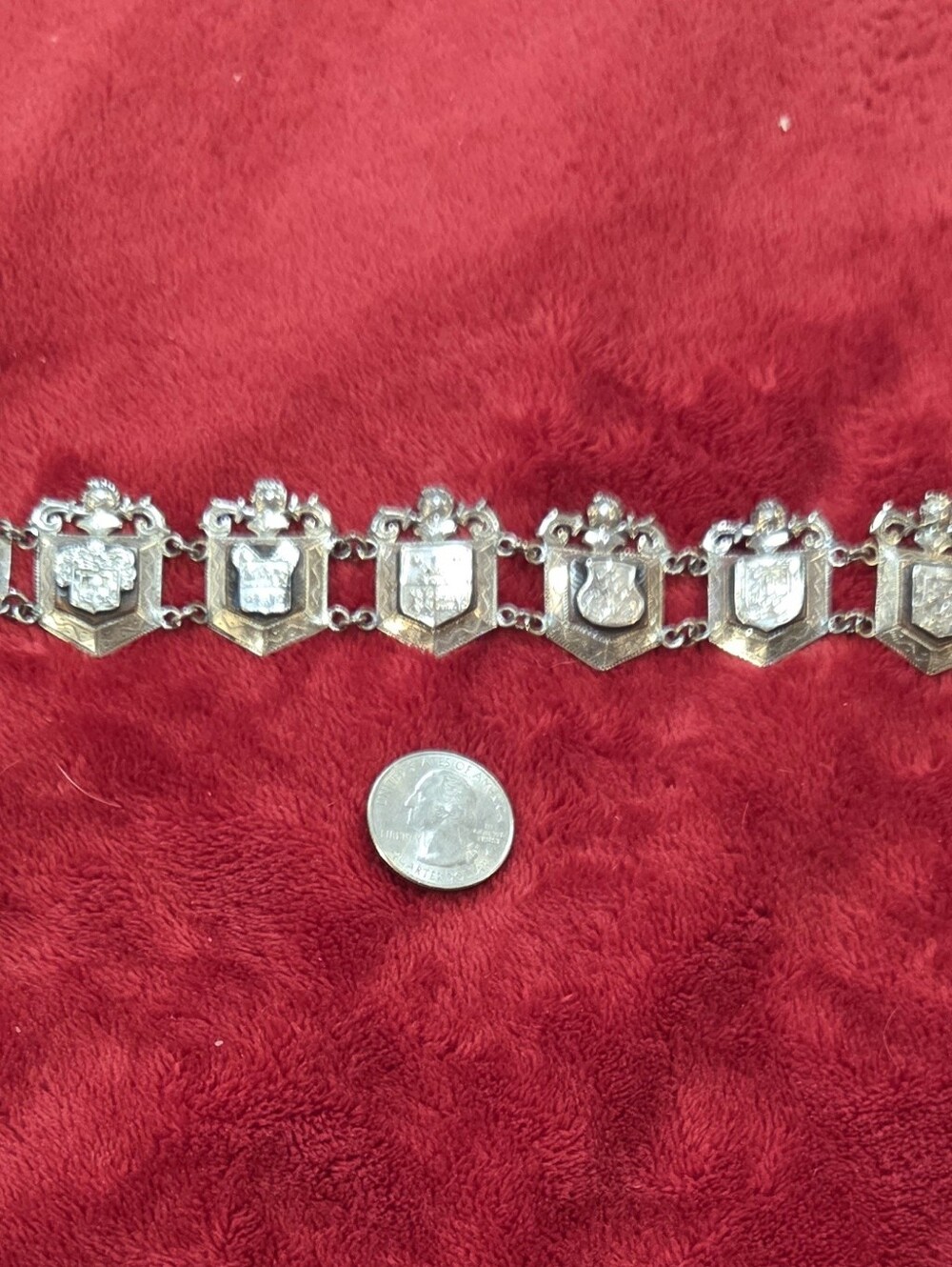 Vintage Shield-Link Mexican Silver Bracelet in Silver